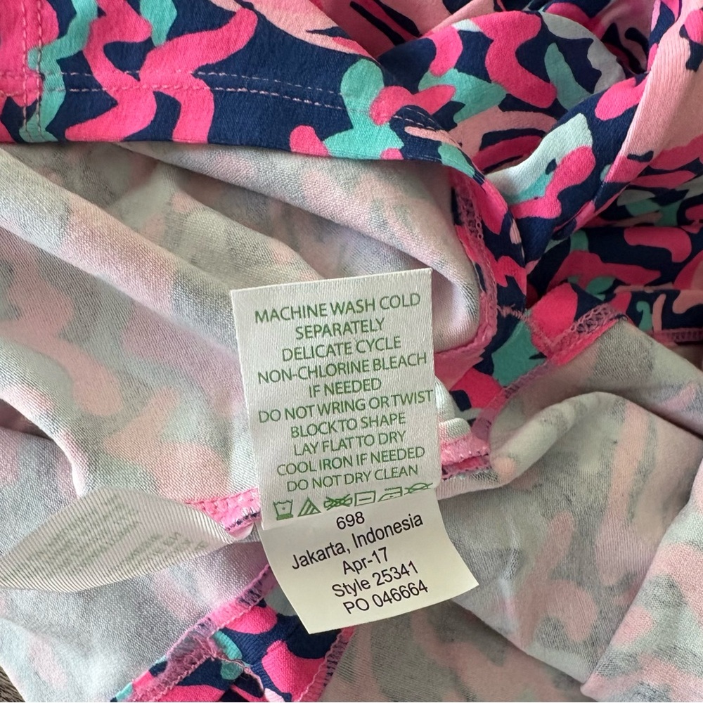 Lilly Pulitzer Vibrant Pink and Blue Cover-Up
Dress - Picture 7 of 7